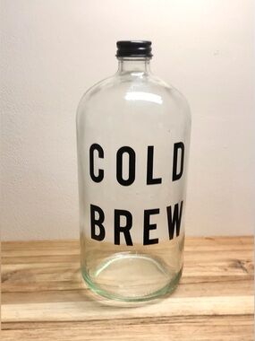 TARGET Cold Brew Labeled Med Glass Jug Reusable Container Twist Cap Lid
